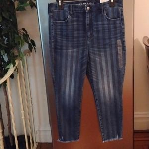 🌟NWT🌟 American Eagle petite Super Hi-Rise jeggings crop.♥️♥️♥️